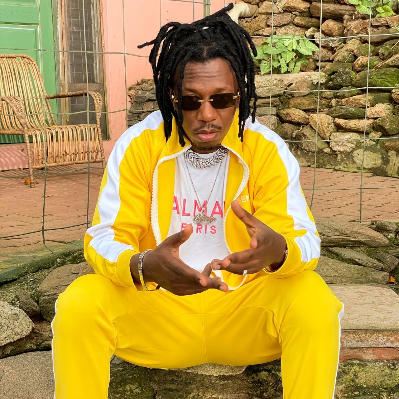 Uganda’s Multi – Talented artist Nince Henry Attacked by His Fans.